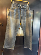 Load image into Gallery viewer, BAGGY CUT JEAN IN VINTAGE MEDIUM WASH DISTRESSING DONE BY HAND