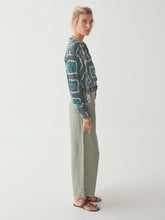 Load image into Gallery viewer, Palmira Blouse - Trapéze Iron Maiden