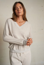 Load image into Gallery viewer, ZURI V-NECK REVERSE FLEECE RAGLAN SWEATSHIRT