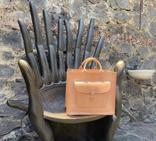 Load image into Gallery viewer, AGNES BADDOO LARGE LEATHER SAC 2