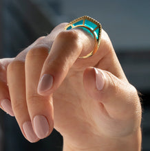 Load image into Gallery viewer, ANDY LIF COBRA RING 18K GOLD WITH ENAMEL AND PAVE DIAMONDS