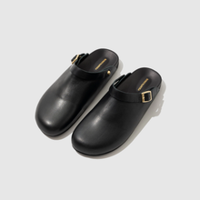 Load image into Gallery viewer, BEATRICE VALENZUELA BLACK CLOG