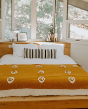 Load image into Gallery viewer, TREK LIGHT GEAR PEACE BLANKET IN GOLD
