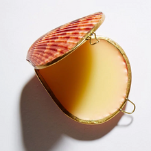 Load image into Gallery viewer, SEASHELL BOTANICAL PERFUME IN SEASHELL