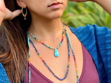 Load image into Gallery viewer, MID LENGTH RAINBOW LEI 25"-27”