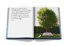 Load image into Gallery viewer, ASSOULINE HAMPTONS PRIVATE NEW YORK BOOK