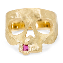 Load image into Gallery viewer, POLLY WALES Extra Small Pink Snaggletooth Skull Ring SIZE 4.5