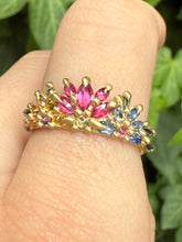 Load image into Gallery viewer, Rainbow Daisy Garland Petal Ring
