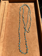 Load image into Gallery viewer, APATITE SMOOTH OVAL LEI
