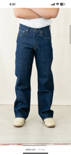 Load image into Gallery viewer, STRAIGHT LEG MENS / UNISEX RINSE
