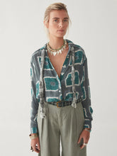 Load image into Gallery viewer, Palmira Blouse - Trapéze Iron Maiden
