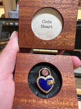 Load image into Gallery viewer, JAMES BANKS MINI HEART PADLOCK
