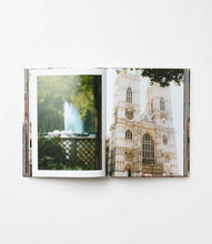 Load image into Gallery viewer, LONDON CHIC
