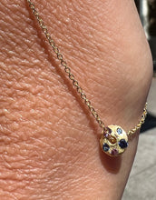 Load image into Gallery viewer, POLLY WALES MINI SPINNER DISC NECKLACE 18K YELLOW GOLD
