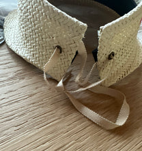 Load image into Gallery viewer, LOVELY BIRD VISOR

