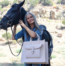 Load image into Gallery viewer, AGNES BADDOO LARGE LEATHER SAC 2
