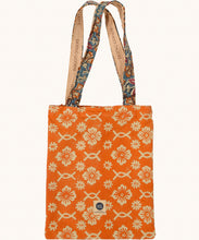 Load image into Gallery viewer, ULLA TABLE THROW IN TOTE 63 X 138
