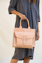 Load image into Gallery viewer, AGNES BADDOO MEDIUM LEATHER SAC 1
