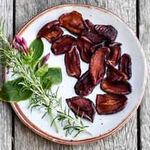 Load image into Gallery viewer, FROG HOLLOW DRIED APRICOTS
