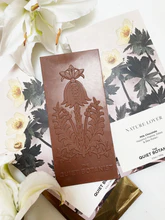 Load image into Gallery viewer, THE QUIET BOTANIST CHOCOLATE
