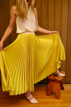 Load image into Gallery viewer, LOYD FORD SATIN SKIRT MIDI
