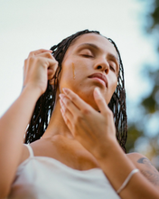 Load image into Gallery viewer, SURYA BALANCING FACE OIL
