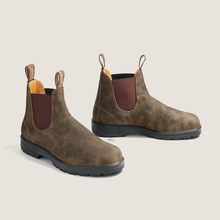 Load image into Gallery viewer, BLUNDSTONE #585 CHELSEA BOOTS - RUSTIC BROWN

