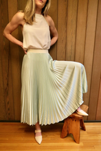 Load image into Gallery viewer, LOYD FORD SATIN SKIRT MIDI
