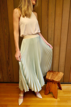Load image into Gallery viewer, LOYD FORD SATIN SKIRT MIDI
