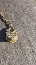 Load and play video in Gallery viewer, BESPOKE MINI POD 18K DIAMOND WILDFLOWERS AND SNAIL “POD ONLY”
