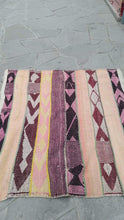 Load image into Gallery viewer, VINTAGE PERUVIAN FRAZADAS RUG BLANKET
