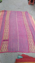 Load image into Gallery viewer, VINTAGE PERUVIAN FRAZADAS RUG BLANKET
