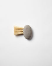 Load image into Gallery viewer, Bob Dornberger Studio Brush-Rock Medium
