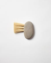 Load image into Gallery viewer, Bob Dornberger Studio Brush-Rock Large
