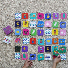 Load image into Gallery viewer, WORLDWIDE BUDDIES Minilingo, Spanish/English Card Game KIDS
