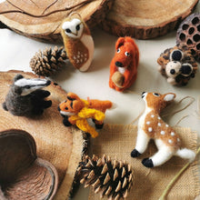 Load image into Gallery viewer, FELT SO GOOD Tyto Alba Hanging Fair Trade Hanging Owl Decoration
