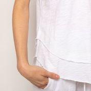 Load image into Gallery viewer, LEALLO DAISY TEE IN WHITE
