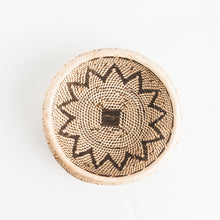 Load image into Gallery viewer, WALL BASKETS - TONGA 10" BASKET HAND MADE CREATIVE WOMEN

