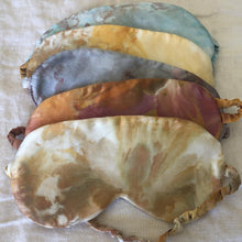 Load image into Gallery viewer, SUENO MADE KAUAI  Silk Sleep Masks
