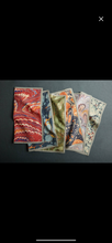 Load image into Gallery viewer, LIBRARY DINNER NAPKINS SET OF 6
