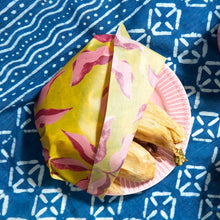 Load image into Gallery viewer, SUPRA ENDURA Beeswax Wrap 3 pack- S,M,L in tropical print
