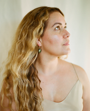 Load image into Gallery viewer, BEATRICE VALENZUELA BLACK BEETLE PEARL EARRINGS
