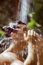 Load image into Gallery viewer, FLAMINGO ESTATE Invigorating Natural Body Wash
